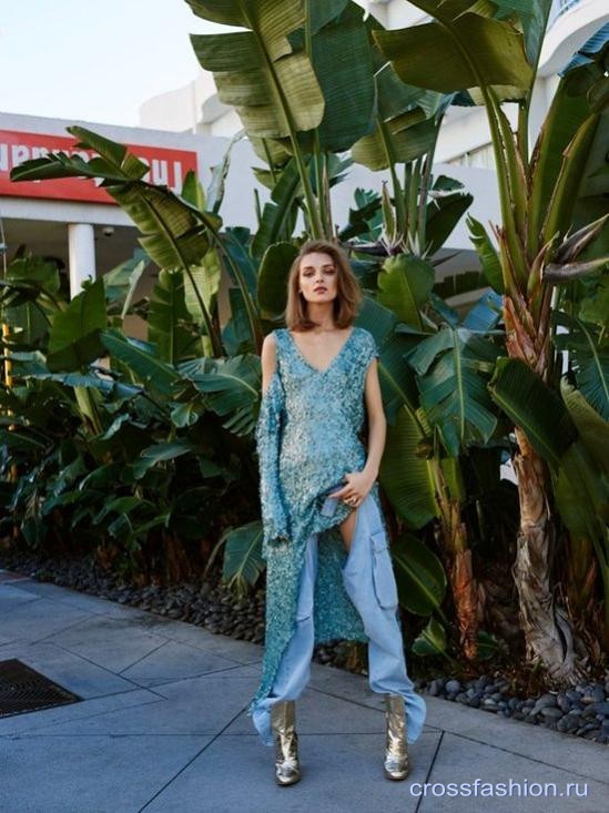Джинсы с рубашкой и другие модные сочетания вещей весна-лето 2017 в фотосессиях Elle