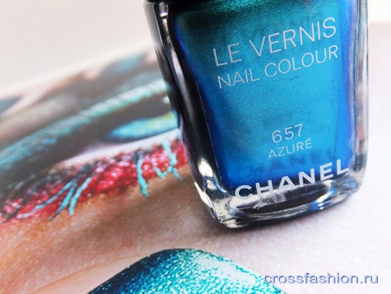 Chanel-Le-Vernis-Nail-Colour-in-657-Azuré summer-2013