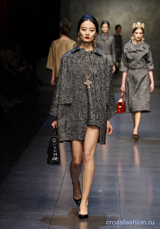 dolce-and-gabbana-fw-2014-women-fashion-show-runway-17