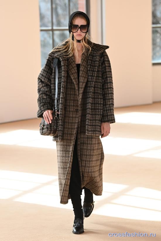 Max Mara fall 2021 30