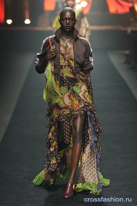 Etro 8