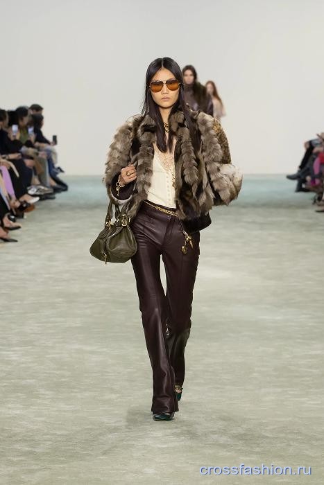 Chloe fall 2025 25