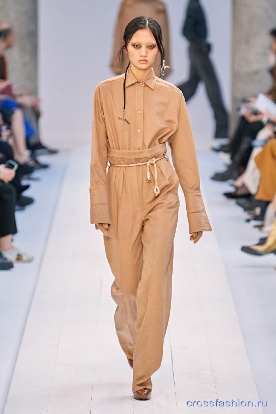 Max Mara fall 2020 12