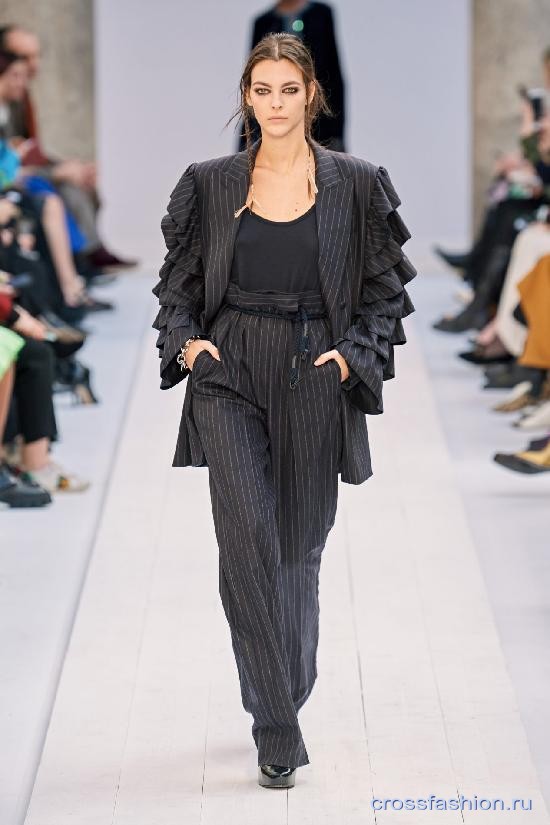 Max Mara fall 2020 41