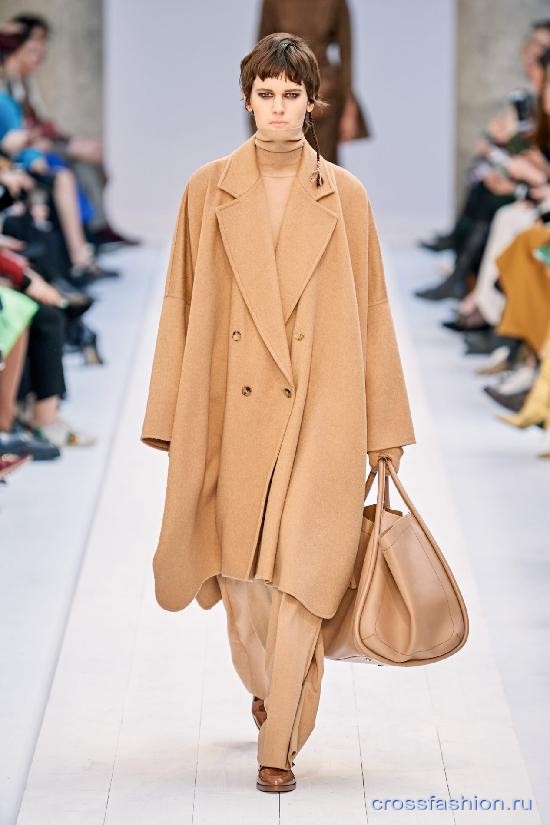 Max Mara fall 2020 33