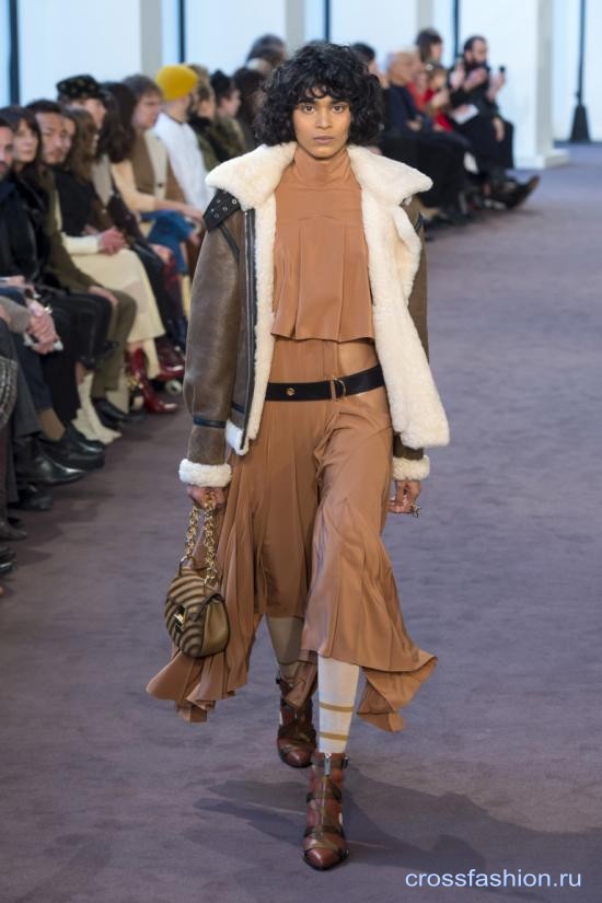 Chloe fall 2018 11