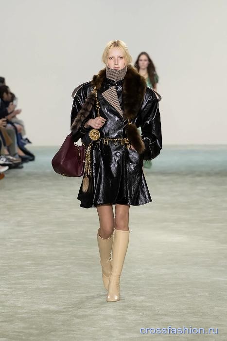 Chloe fall 2025 29