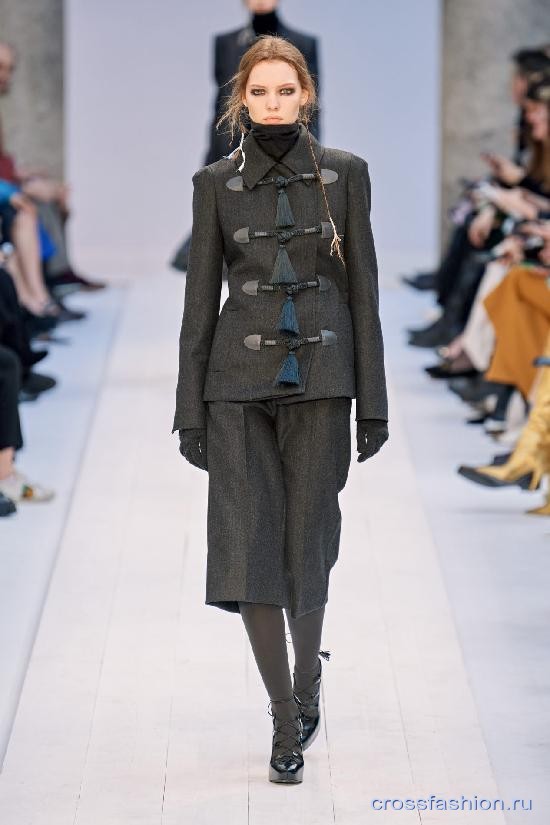 Max Mara fall 2020 17