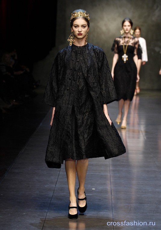 dolce-and-gabbana-fw-2014-women-fashion-show-runway-32