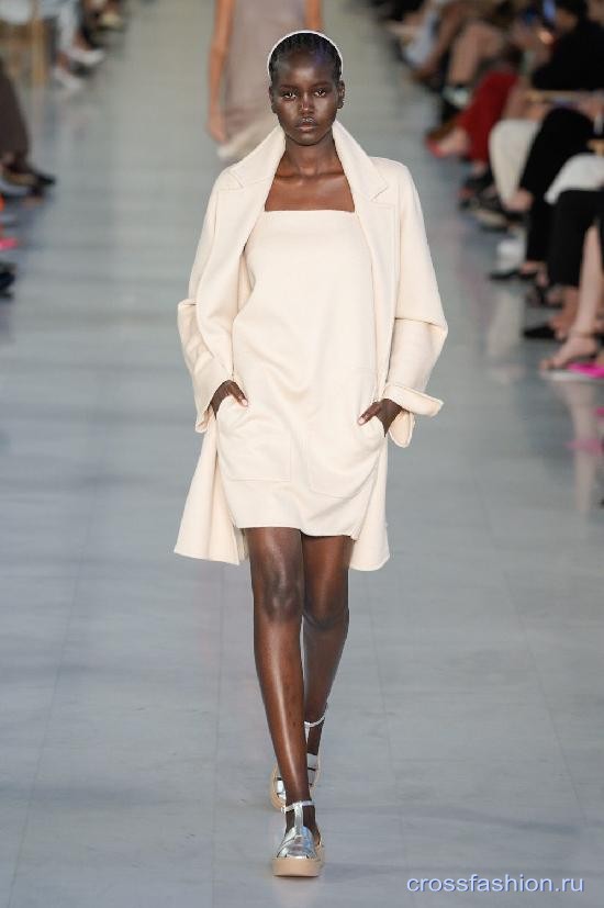 Max Mara ss 2022 2