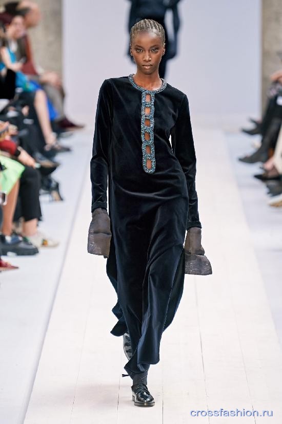 Max Mara fall 2020 45