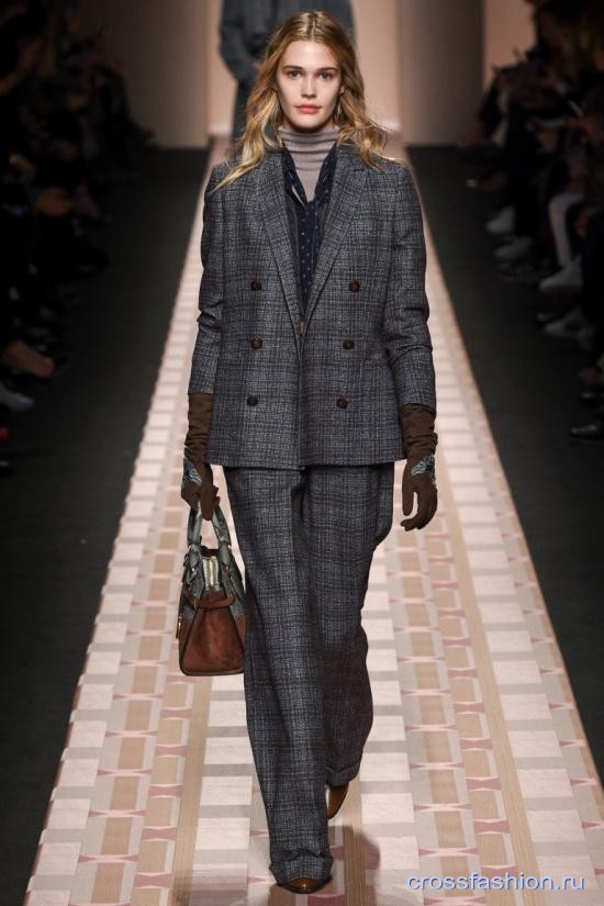 Trussardi fall 2017 2018 21