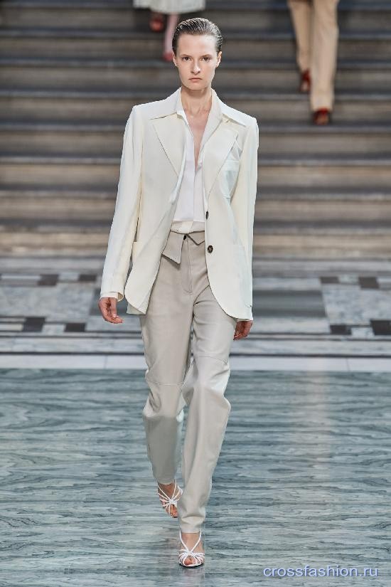 Victoria Beckham ss 2020 12