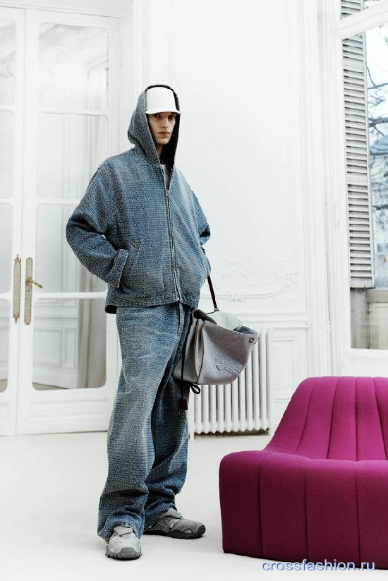 Balenciaga pre fall 2026 43