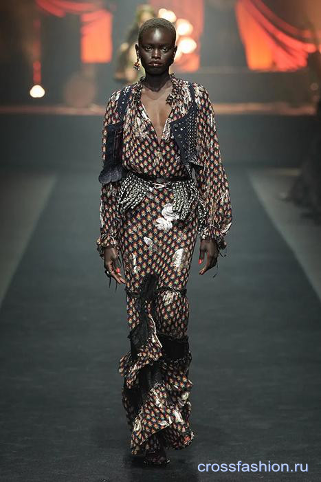 Etro 5