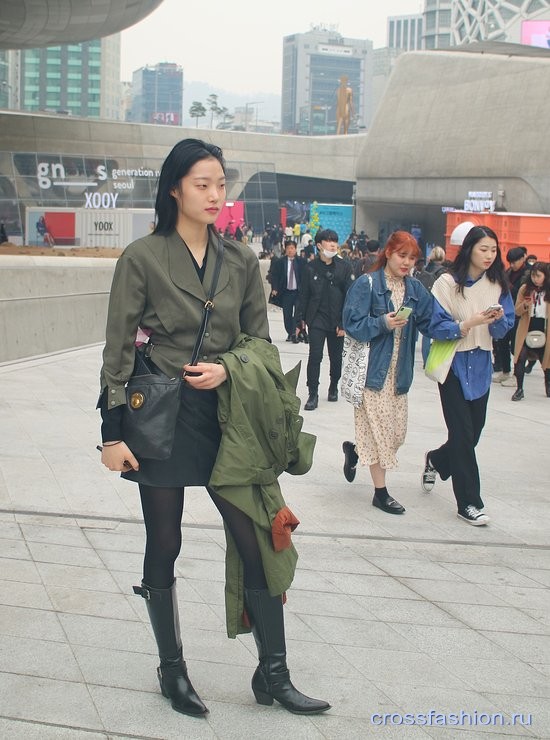 Street style Seoul Fashion week, march 2019. Стрит стайл Недели моды в Сеуле, день первый