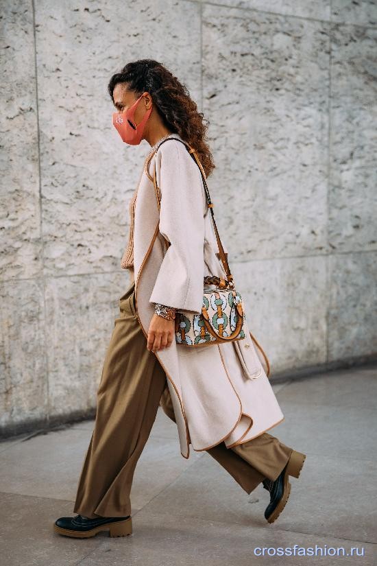 Paris street style ss 2021 33