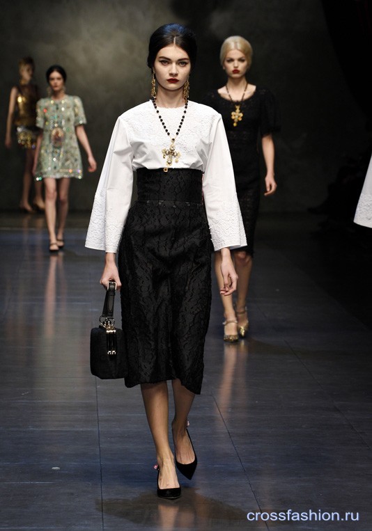 dolce-and-gabbana-fw-2014-women-fashion-show-runway-36