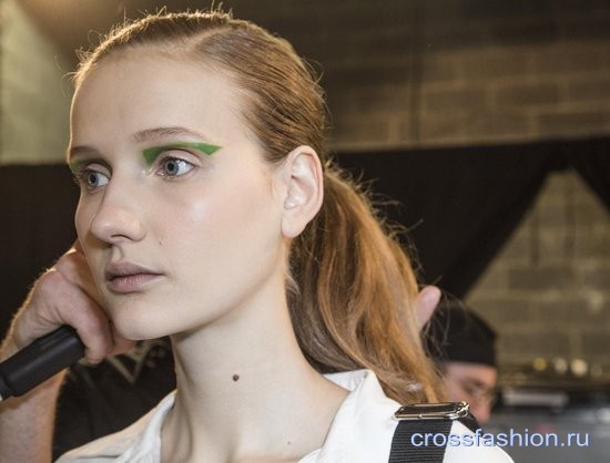 Прическа хвост с показа Prabal Gurung fall 2017:Мастер-класс от стилиста Wella Professionals