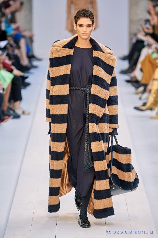 Max Mara fall 2020 11