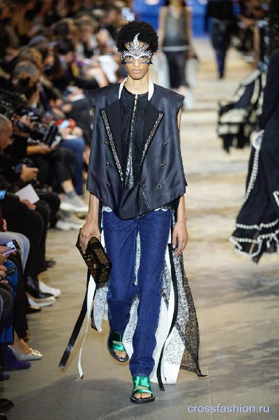 Louis Vuitton ss 2022 10