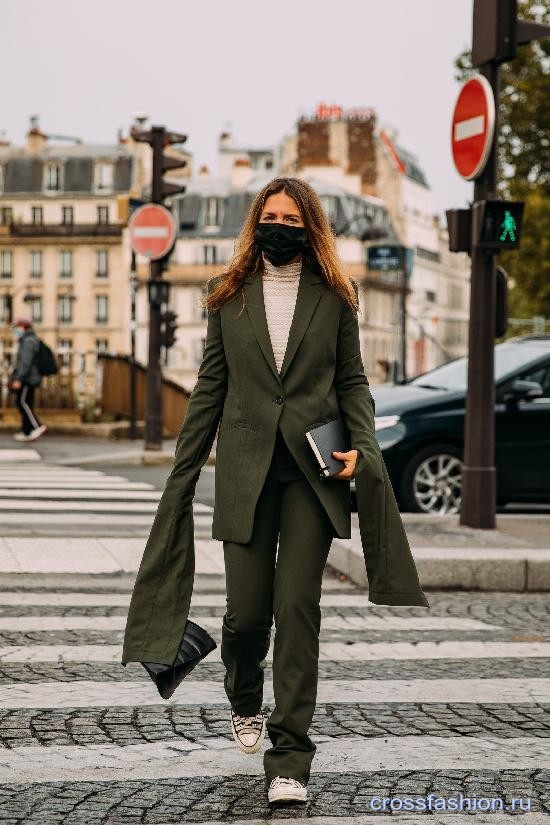 Paris street style ss 2021 110