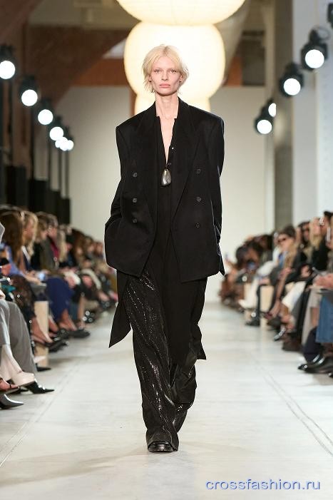 Michael Kors Collection 49