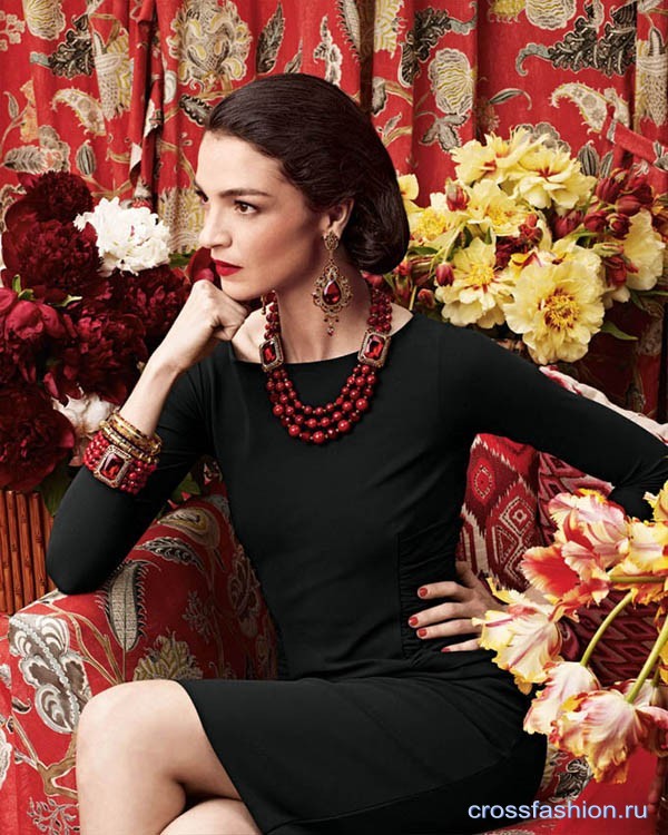 Neiman-Marcus-Christmas-Book-2013-07