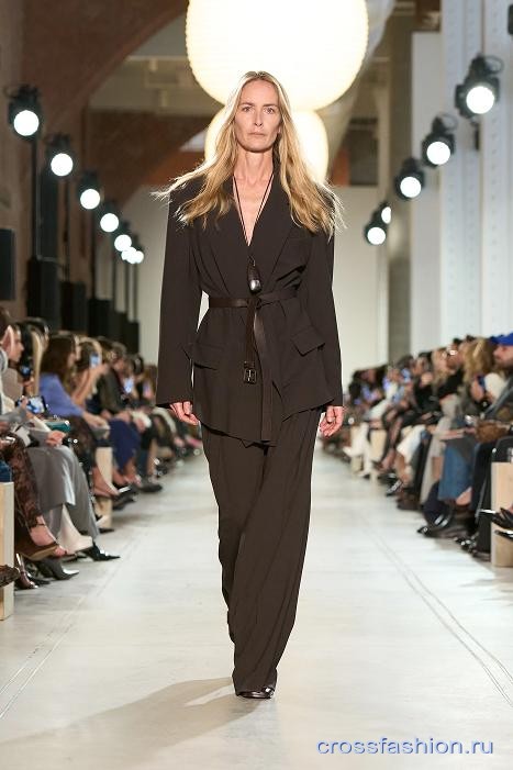 Michael Kors Collection 32