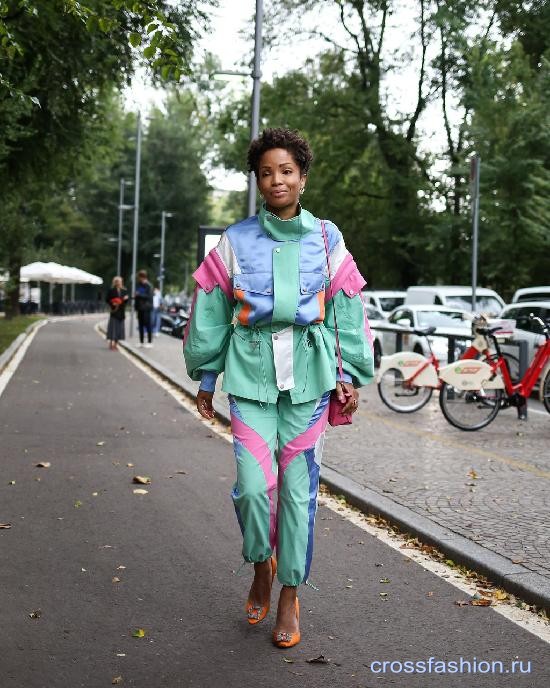 Street style milan september 2020 23