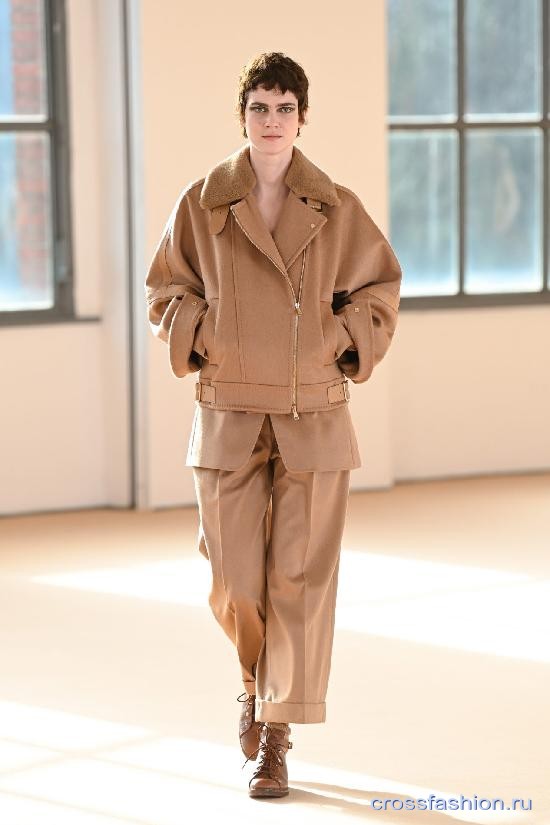 Max Mara fall 2021 2