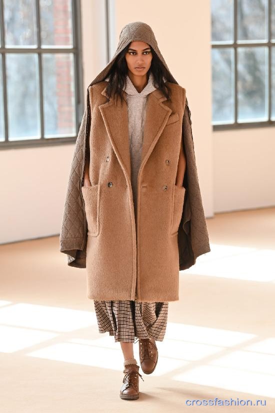 Max Mara fall 2021 22