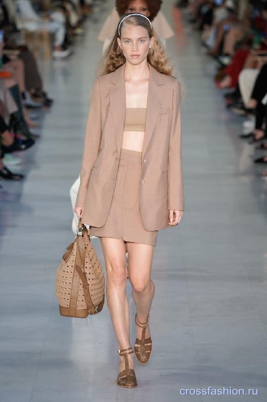 Max Mara ss 2022 22