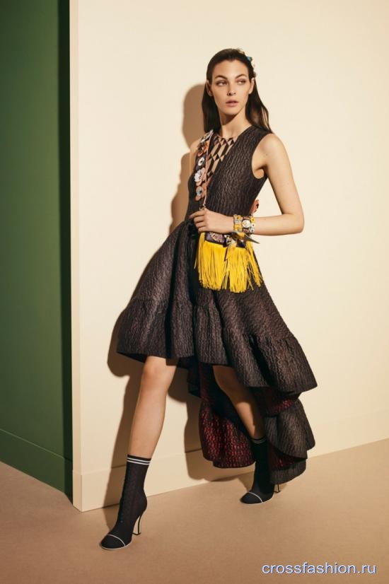 Fendi коллекция pre-fall осень-зима 2017-2018