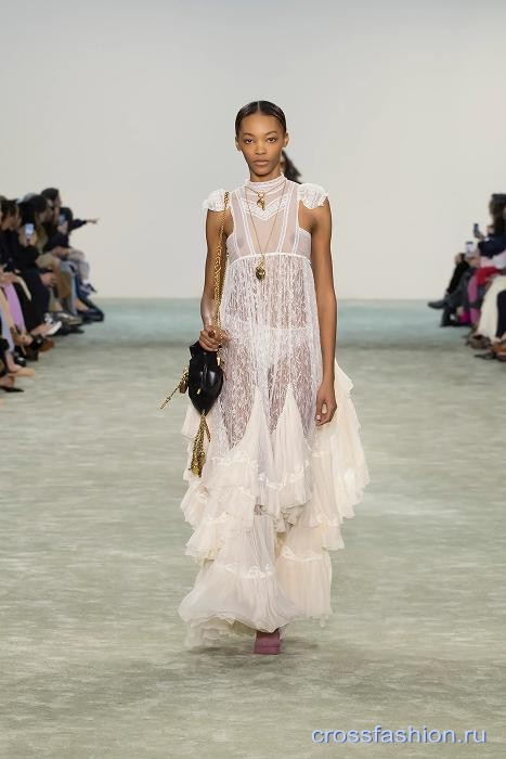 Chloe fall 2025 12