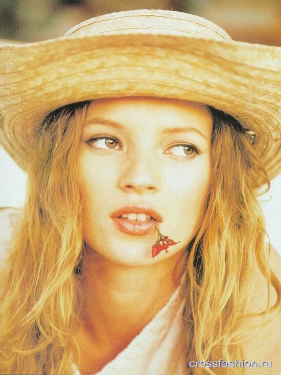 cf kate-moss-90s