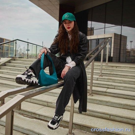 look 12