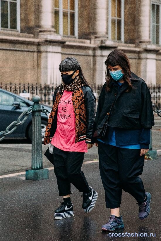 Paris street style ss 2021 9