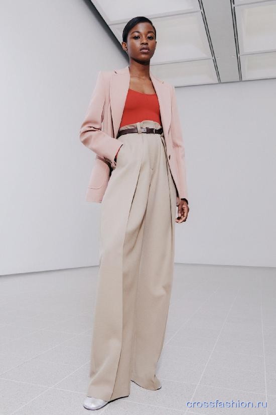 Victoria Beckham fall 2021 10