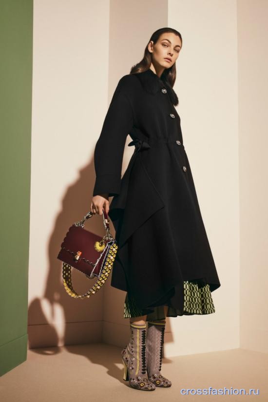 Fendi коллекция pre-fall осень-зима 2017-2018