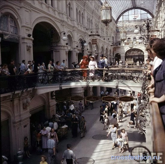 Фотосессия моделей Кристиан Диор на улицах Москвы июнь 1959 год