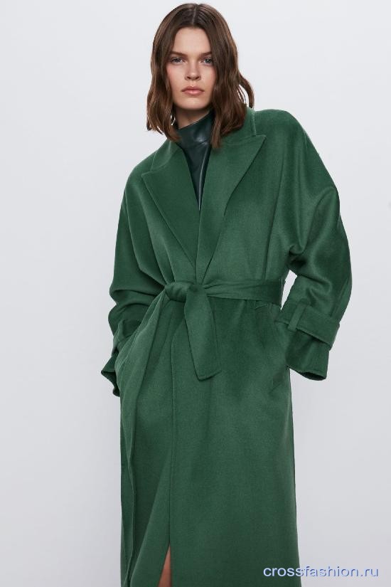 Zara Зеленое пальто с поясом и кожаная юбка миди с разрезом: мини обзор