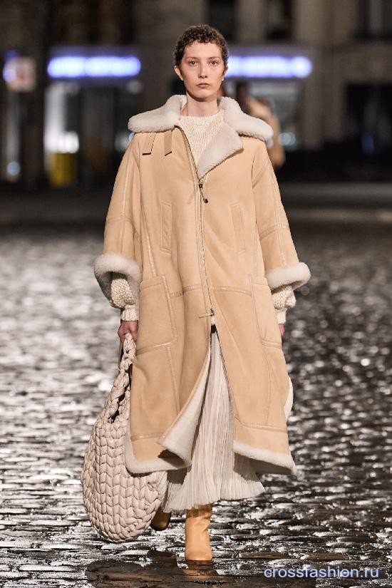 Chloe fall 2021 2022 7