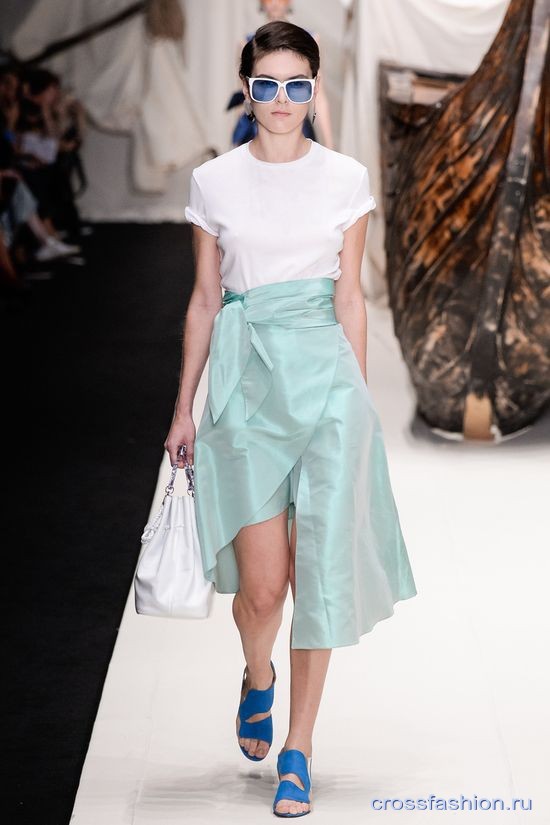 cf Alena Akhmadullina ss 2016 11