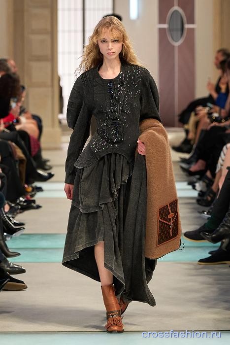Louis Vuitton fall 2025 60