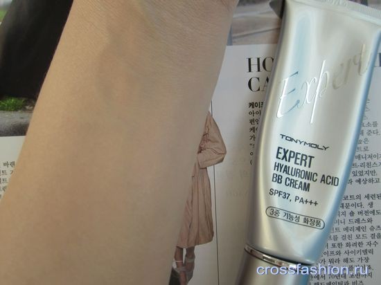 Expert hyaluronic acid BB от Tony Moly