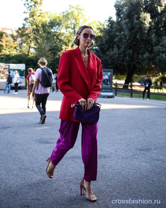 Street style milan september 2020 43