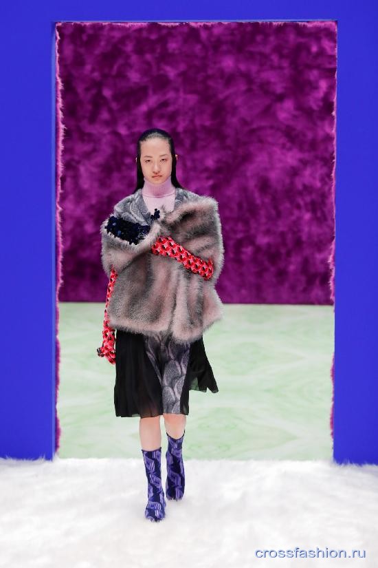 Prada fall 2021 2022 26