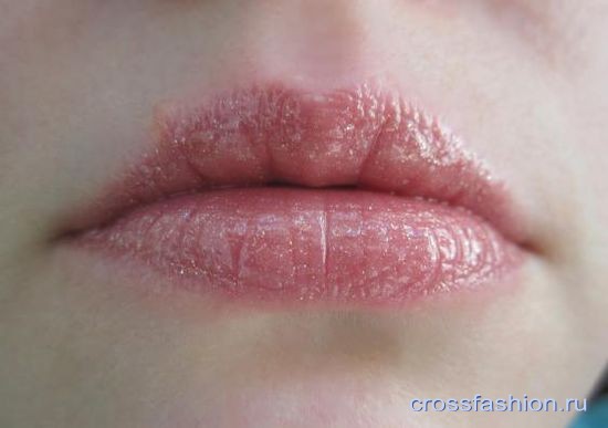 Блеск для губ Brilliant Lip Gloss 697