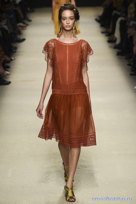 cf Alberta Ferretti ss 2016 15